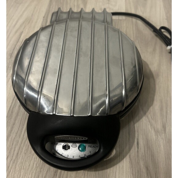 VillaWare Model 2005 UNO PETITE WAFFLER 3 Mini Waffle Maker Works Great - Picture 1 of 9